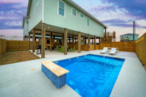 Swinging Easy by Avantstay Private Pool Firepit Balcony